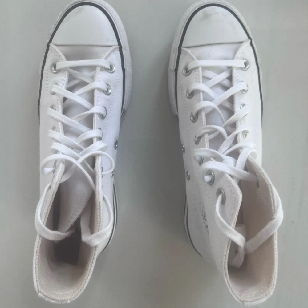 Converse Chuck Taylor All Star High-Top Platform Sneaker Size 7 - Picture 2 of 13